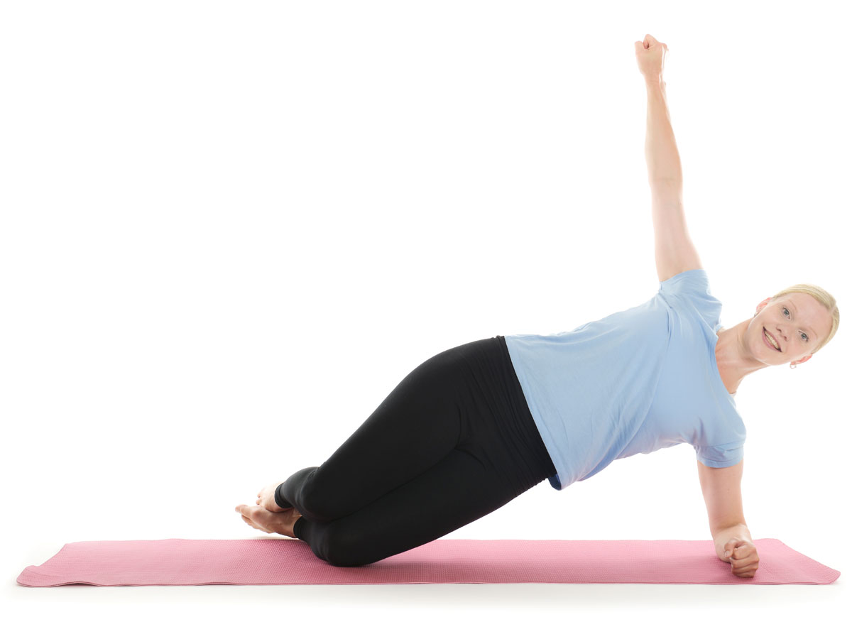 How To Do A Side Plank Yoga Pose or Vasishtasana For Benefits - Danis K -  Medium